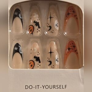 Halloween Themed Press-On Nails